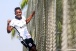 Opo para o meio e boa batida na bola: conhea Juan Cazares, novo reforo do Corinthians