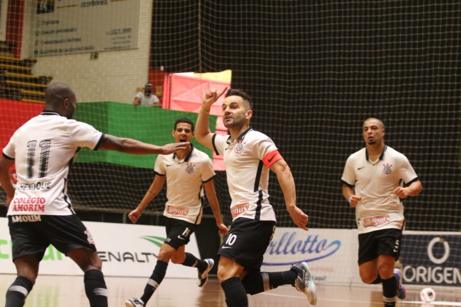 Corinthians disputa a final da Supercopa de Futsal neste domingo