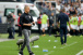 Sylvinho se irrita, rebate boatos sobre poss�vel pedido de demiss�o e responde cr�ticas