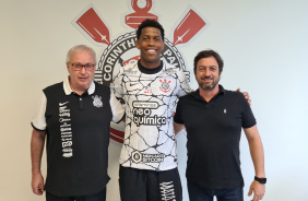 Gil firmou vínculo com o Corinthians até o final de 2023