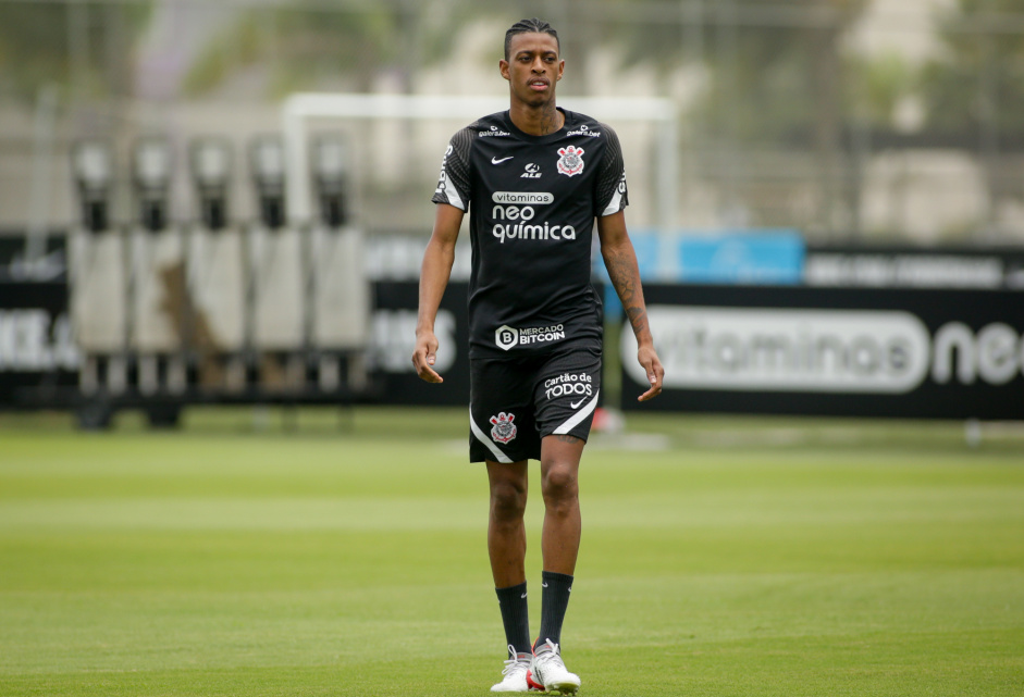 Robson Bambu defenderá o Corinthians até o final de 2022