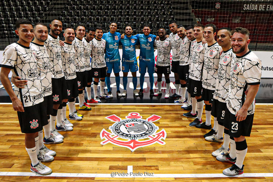Corinthians estreia na Liga Nacional de Futsal nesta segunda-feira, contra o Tubarão, em Santa Catarina