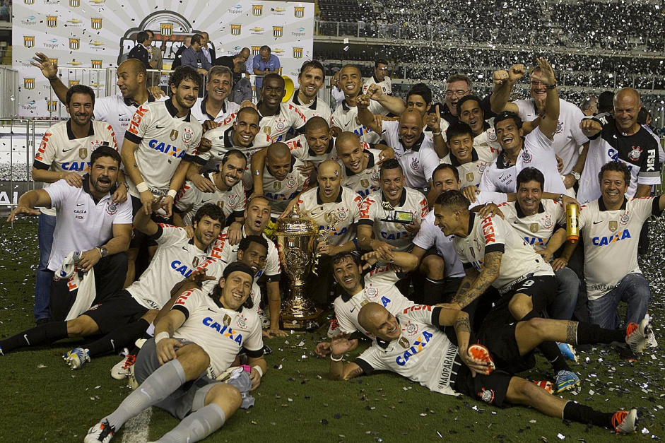 O Corinthians venceu o Santos na final do Paulistão 2013 pelo placar agregado de 3 a 2