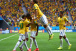 �ltimo Brasil x Camar�es teve meia do Corinthians e goleada da Sele��o