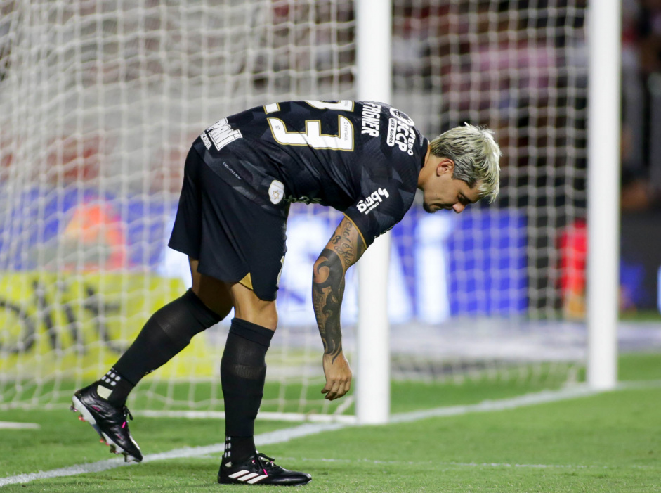 Contra o So Paulo, Fagner somou mais uma assistncia com a camisa do Corinthians