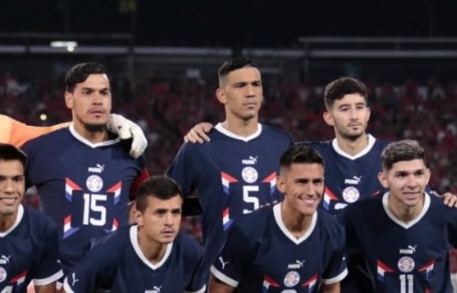 Balbuena ao lado de Gustavo Gmez formaram a defesa do Paraguai