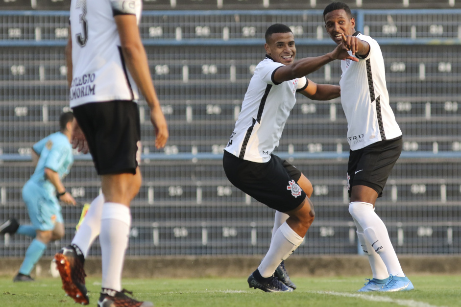 Murillo e Robert Renan atuaram juntos pelo Sub-20 do Corinthians