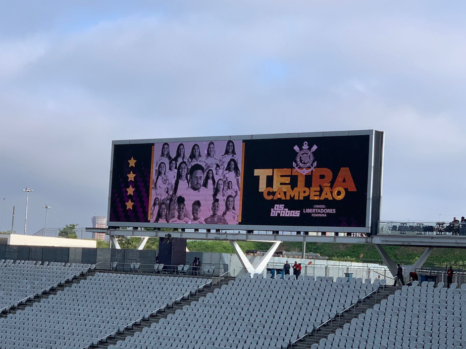 Tetracampeonato da Libertadores Feminina  homenageado na Neo Qumica Arena; veja imagens
