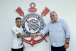 Corinthians oficializa renova��o contratual de Gustavo Mosquito; veja novo v�nculo