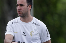 Thiago Gasparino pode deixar o cargo de analista de mercado no Corinthians
