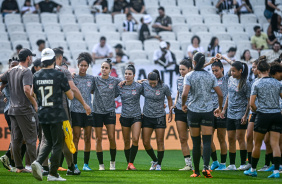 Corinthians se movimenta nos bastidores para evitar sadas no elenco feminino em 2025