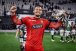 T�cnico do Barcelona sai em defesa de goleiro por cera contra o Corinthians