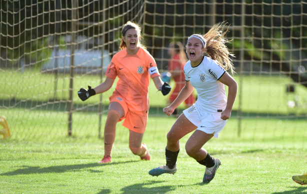 Corinthians vence o Centro Ol�mpico na estreia do Brasileiro Feminino Sub-17