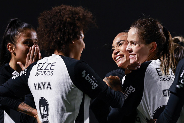 Corinthians vence o Bahia e se classifica &agrave; semifinal do Brasileir&atilde;o Feminino