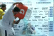 Jogadores d�o banho de gelo em Dorival J�nior ap�s t�tulo do Corinthians; veja o v�deo