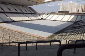 Corinthians realiza a reforma integral do gramado da Neo Qu�mica Arena na pausa para a Copa do Mundo