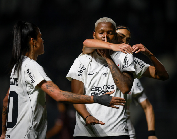 Jhonson marcou o gol da vit&oacute;ria das Brabas sobre a Ferrovi&aacute;ria