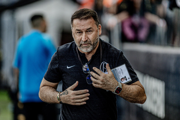 Prejuzo menor: Corinthians precisa buscar a remarcao dos jogos adiantados pelo Brasileiro