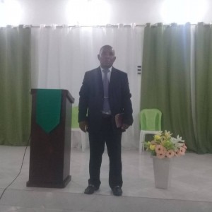Irm�o