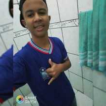 R��y