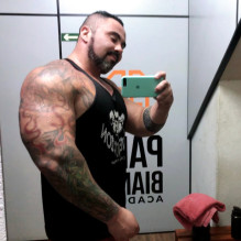 Gusttavo Corr�a