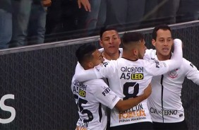 Guilherme Arana marca para o Corinthians contra o Sport
