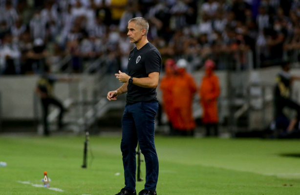 Corinthians perde para o Cear | Anlise da partida | Veja coletiva de Sylvinho - Rapidinhas