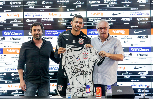 Corinthians apresenta Bruno Melo | Zagueiro anunciado! | Veja como foi o treino - Rapidinhas