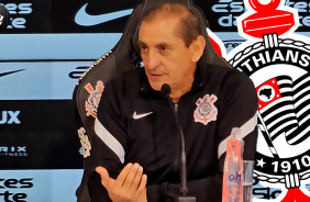Ram�n D�az elogia dupla de zagueiros do Corinthians pela melhora em performance