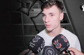 Bidon elogia Carrillo, comenta D�rbi no gramado sint�tico e fala sobre prioridades do Corinthians