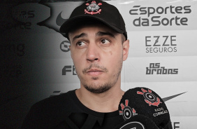 Lucas Piccinato, t�cnico do Corinthians Feminino avalia erros e arbitragem ap�s derrota no D�rbi