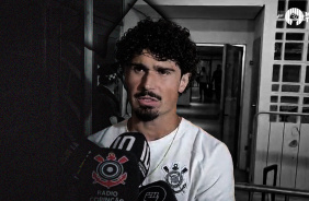Andr� Ramalho destaca solidez defensiva e comenta participa��o em gol do Corinthians