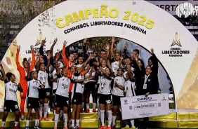 Corinthians Feminino � campe�o da Libertadores! Trof�u e festa das Brabas!