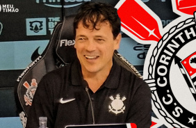 Novo gramado, poss�veis sa�das e transfer ban: Entrevista coletiva de Fernando Diniz