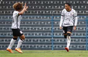Guilherme Biro marcou um dos gols da vitória do Corinthians