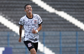 Kayke marcou dois gols diante da Chapecoense, pela nona rodada do Brasileirão Sub-20