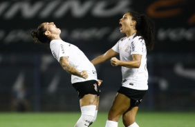 Fernanda marcou o segundo gol diante Botafogo, pelo Brasileiro Feminino