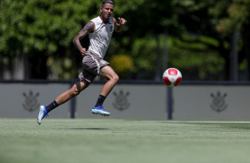 Kayke tem contrato com o Corinthians at maro de 2025