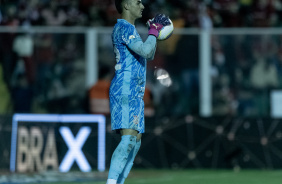 Matheus Donelli pode chegar ao terceiro jogo consecutivo como titular pelo Corinthians