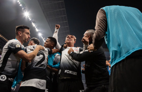 Corinthians visita o Cruzeiro, s 16h, no Mineiro