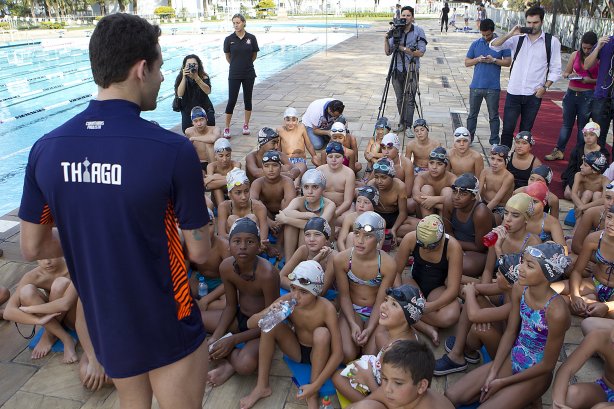 O nadador Thiago Pereira foi um dos principais incentivadores da natação no clube