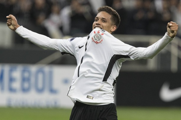 Pedrinho confirma que renovará com Corinthians, mas evita se colocar como  protagonista