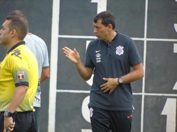 Fábio Carille comandou jogo-treino contra o Atlético-PR