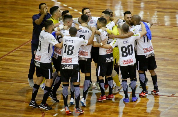 Timo vence na estreia da Liga Nacional de Futsal