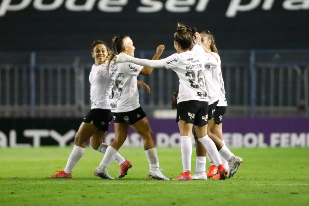 Corinthians vence Santos e abre vantagem na semifinal do Paulista Feminino Sub-20