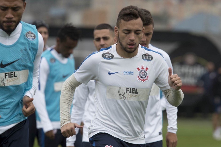 Maycon � um dos jogadores mais regulares do Tim�o, o meia treina forte