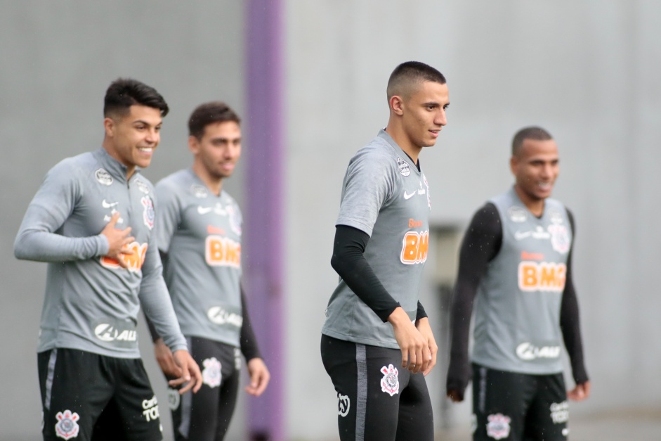 Jogadores na atividade da tarde desta ter�a-feira (20), no CT Dr. Joaquim Grava